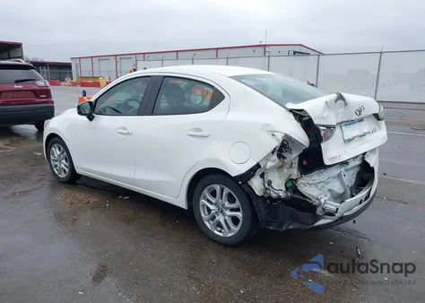 2017 Toyota Yaris Ia из США, поврежденный, VIN 3MYDLBYV0HY155770